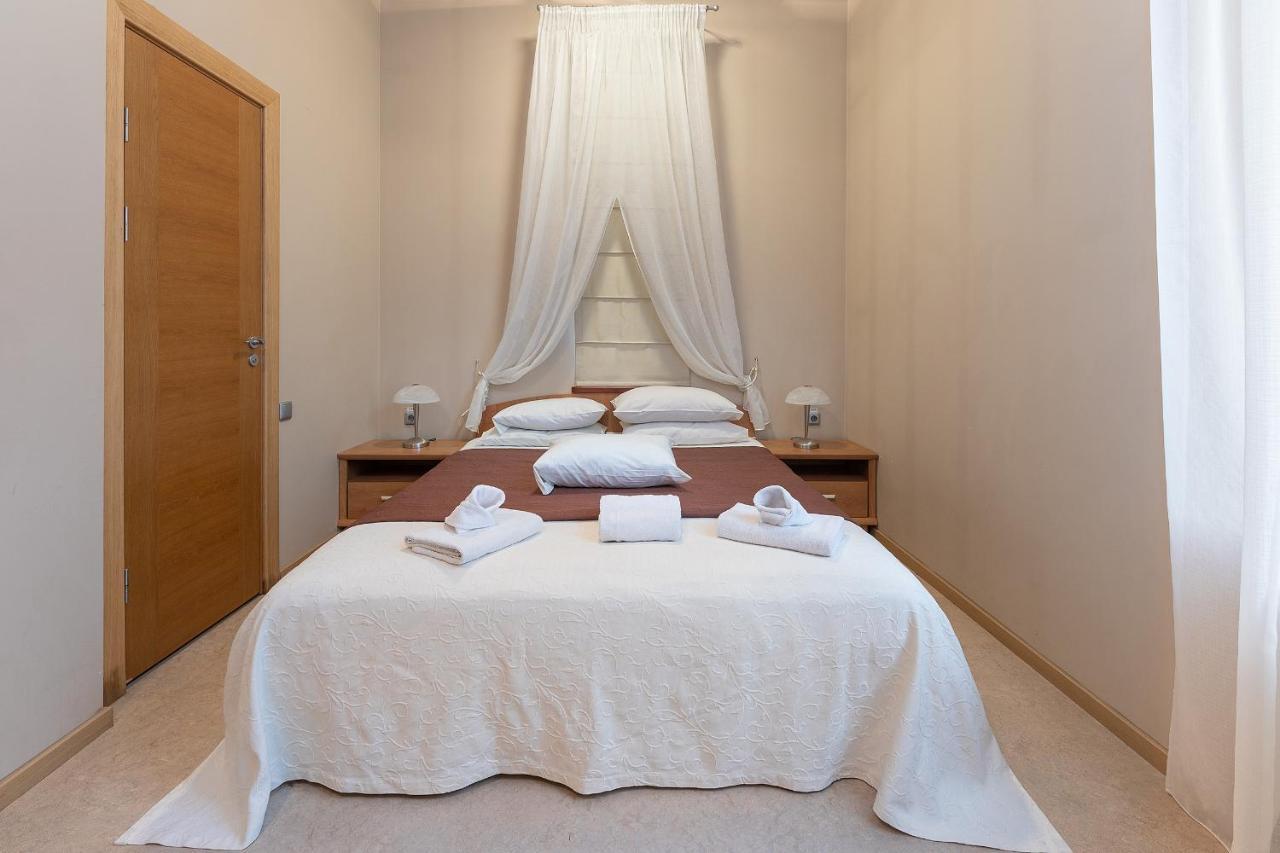 Room In Bb - Valensija - Suite For Two In Nice Hotel Jūrkalne エクステリア 写真